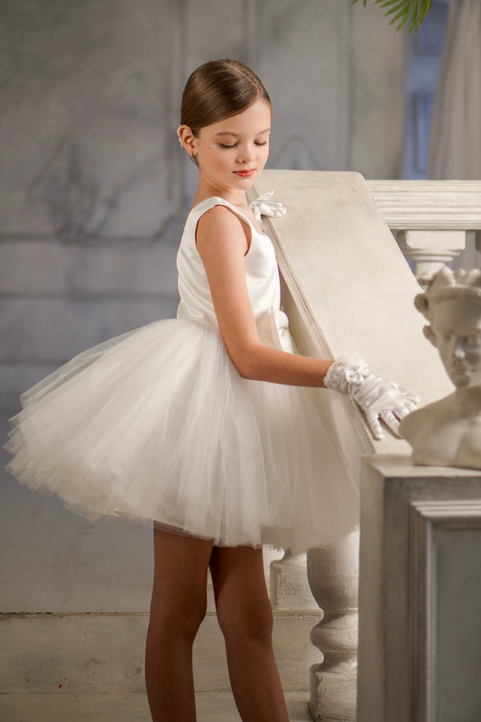 Robe de baptême fille 2026 : le guide complet pour faire le bon choix