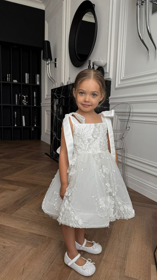 Robe de Cérémonie Blanche Brodée – Grand Nœud Satin |Celia