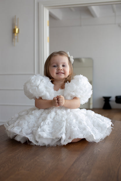 Robe blanche fleurie 3d relief  pour cérémonie de baptême