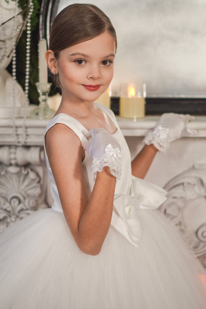 Robe élégante enfant en mikado avec jupe en tulle court et détail nœud papillon