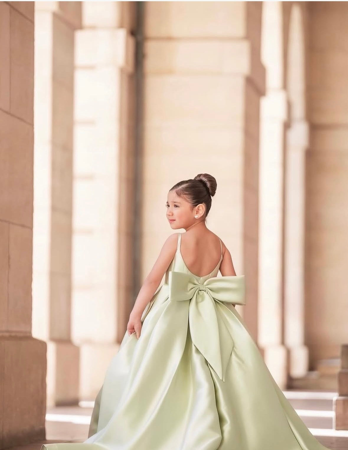 Robe mikado ceremonie vert sauge 