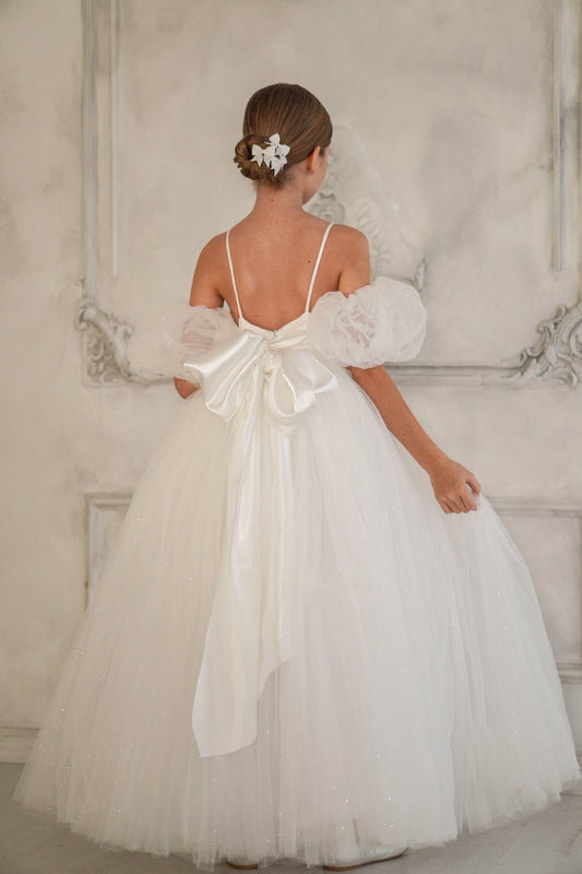 Robe princesse fille blanche pailletée dos avec grand nœud satin élégant