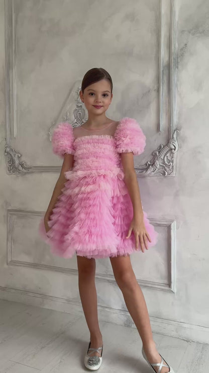 Robe anniversaire fille tulle rose volants — Manches Pompon & Multi-Étages | Malaika